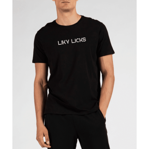 black tee